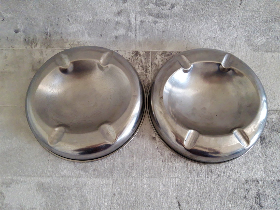 Vintage Set of 2 Vintage Metal Ashtrays 1970, Large Ashtrays, Round