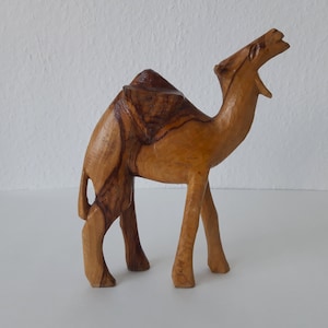 Vintage wooden camel, hand carved camel, camel figure, handmade, home decor, office decor, gift