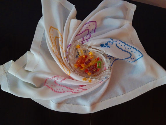 ヴィンテージ手刺繍コットンテーブルクロス：レトロな花柄装飾（35.4 x