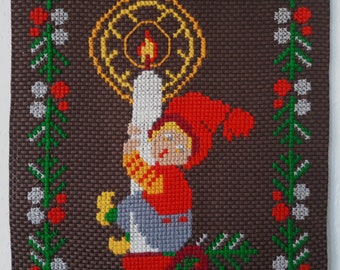 ヴィンテージクリスマスタペストリー：刺繍入りエルフ、スウェーデンの
