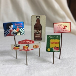 70s Dutch Market Food Pins