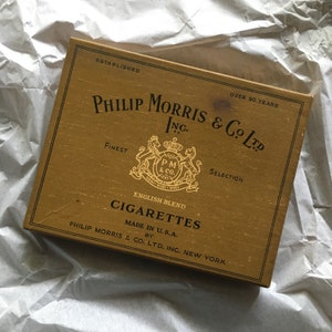 Flat 50 Philip Morris Cardboard Cigarette Box