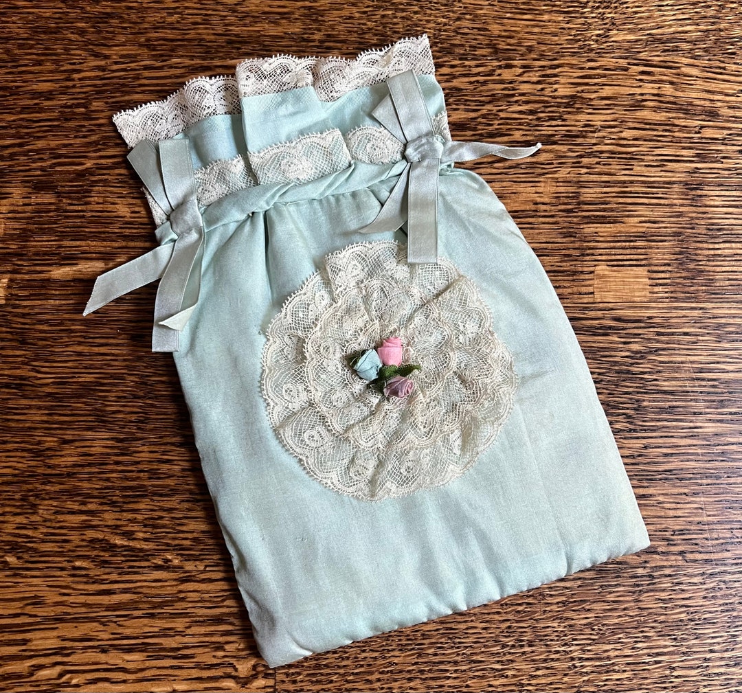 Bouquet Silk Sachet main image 1