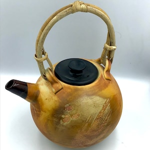 Handmade Stoneware Teapot: Golden Brown Ceramic with Bamboo Handle
