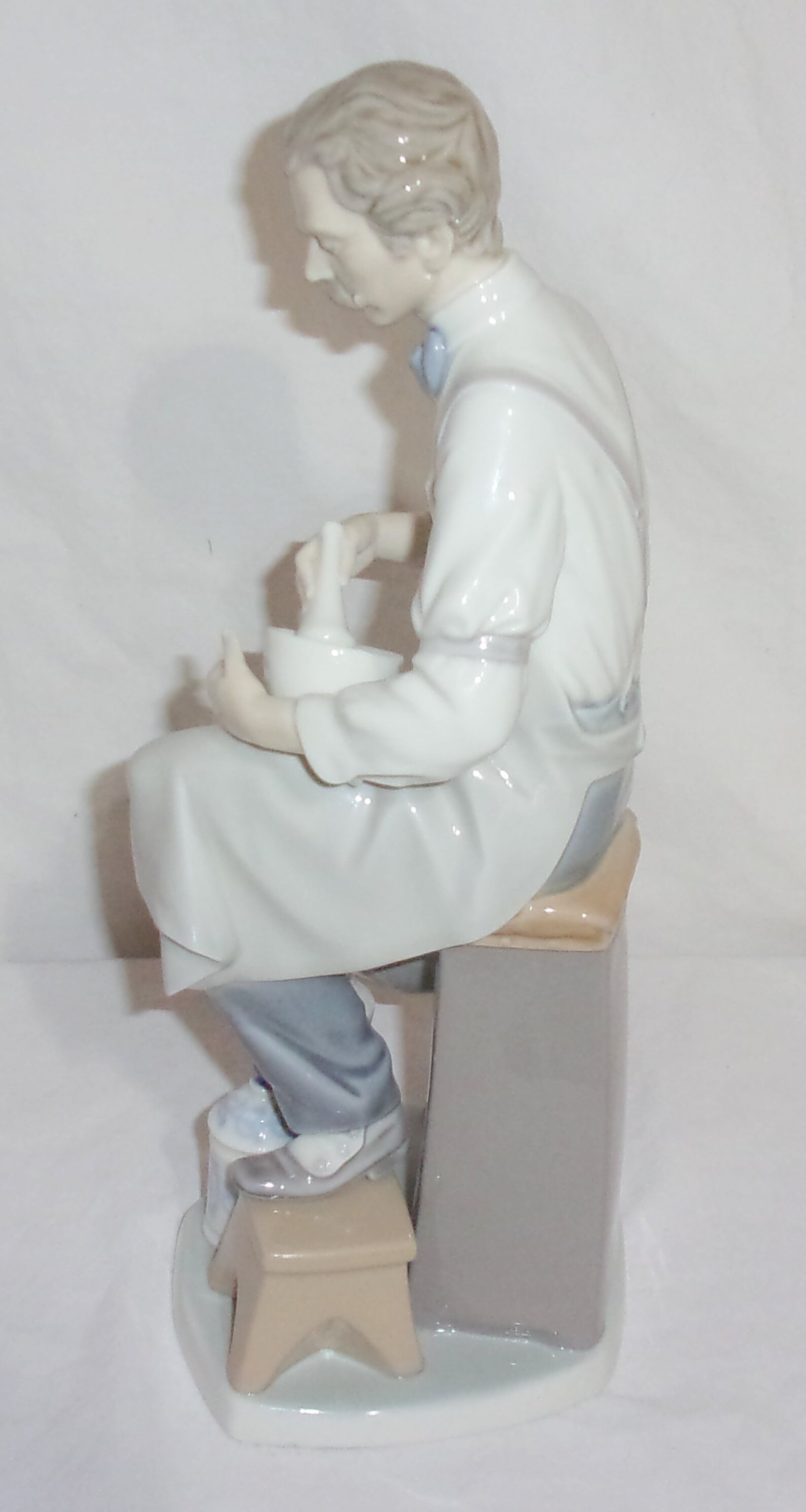 Lladro Figurine 4844 PHARMACIST Excellent/Mint Condition Etsy