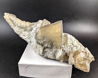 Large Barite cluster