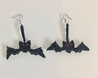 Bat halloween Earrings, macrame halloween earrings , Black earrings, halloween costume jewelry, Black bat earrings, handmade earrings, gift