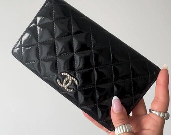 Vintage CHANEL Black Leather Wallet With Large CC Stitch
