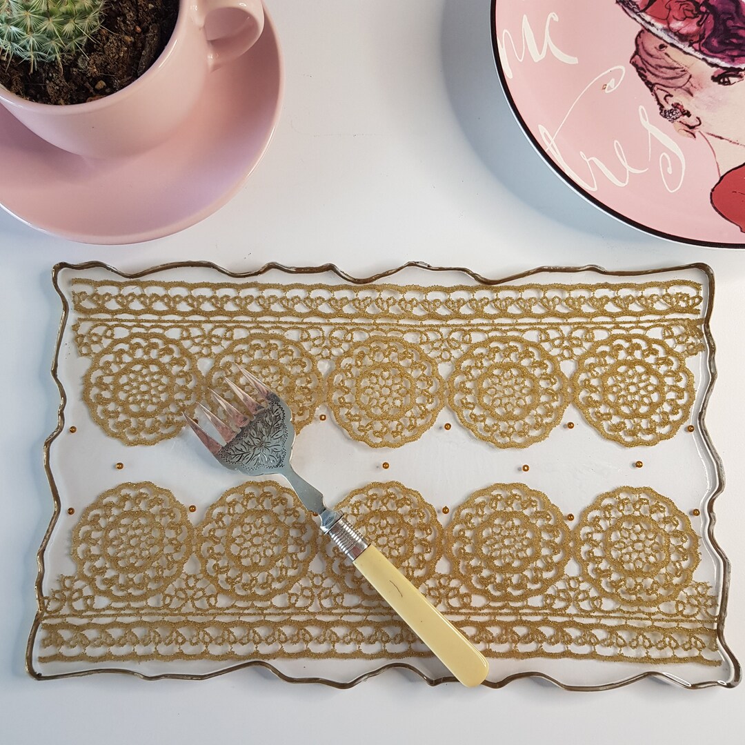 Resin Gold Place Mats Unique Handmade Dinnerware Table / Dining
