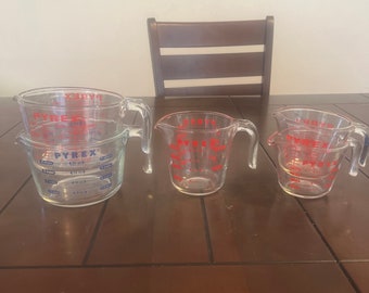 Vintage Pyrex Measuring Cups