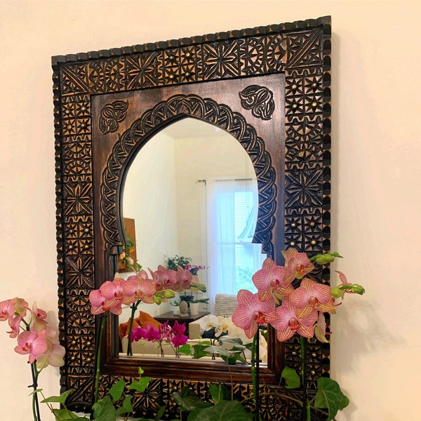 Farmhouse Hand Carved Wooden Mirror - Carved Mirror in Vintage Style - Old Wall Mirror Frame- Wall Decor Wood Frame - Farmhouse Wall Decor.