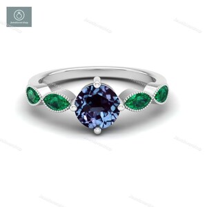 Alexandrite Vintage Ring: 14K Gold Art Deco Bridal Ring