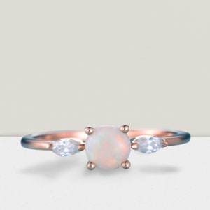 925 Sterling Silver Vintage Opal And Cz Ring, White Opal Ring, Opal Ring, Solitaire Opal Ring, CZ Ring, Fire Opal Ring, Silver Opal Ring