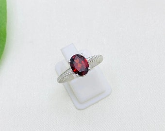 Natural Red Garnet Engagement Ring Band Oval Cut Garnet Eternity Band Silver Ring Red Garnet wedding Band Bridesmaid Gift Garnet Jewelry