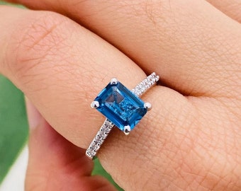 ブルー トパーズ リング、天然 4 カラット ジェムストーン ブルー