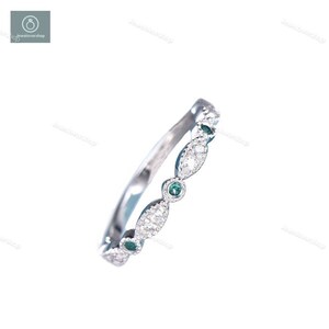 Jonc émeraude, émeraude naturelle, bague empilable, pierre de naissance de mai, bague demi-éternité, bague émeraude, jonc éternité, bague en argent 925, bague en or