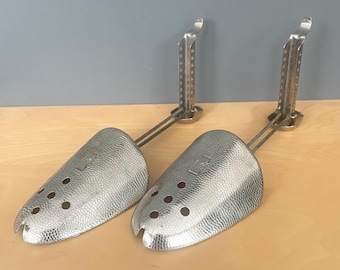 shoe trees stretcher Skyline metal ajustable vintage 1950 rare find made in England