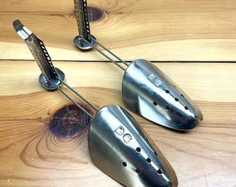 shoe trees stretcher  metal ajustable vintage 1950 rare find made in Japan