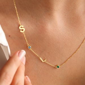Collar de piedra de nacimiento lateral, collar de letra personalizado, collar de piedra de nacimiento inicial, collar de letra de piedra preciosa delicada, regalos personalizados
