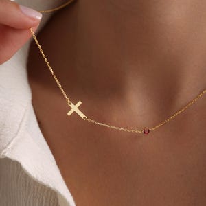 Collier croix avec pierre de naissance personnalisé, pendentif pierres de naissance chrétiennes, collier croix délicate, collier pierre de naissance crucifix, cadeaux chrétiens