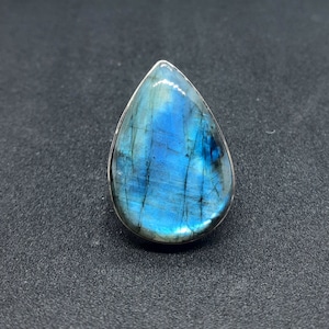 Blue Labradorite Ring, Big Gemstone Ring, Labradorite Gemstone Silver Ring, 925 Sterling Silver Ring Jewelry, Ring Size 8.5, Bohemian Ring