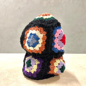 Pasamontañas de crochet hecho a mano, pasamontañas de crochet de abuela negra, pasamontañas cuadrado, pasamontañas colorido, gorro de invierno hecho a mano, amante del rosa negro
