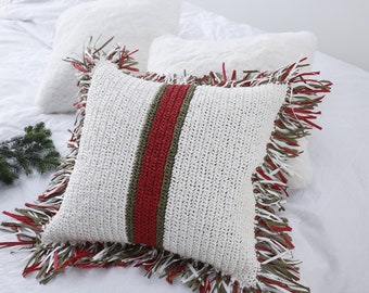 CHRISTMAS KNIT PILLOW, Raffia Pillow Cover, Red Green Christmas Cushion, Crochet Raffia Pillow, Hand Knit Pillow Cover, Xmas Decor Gift