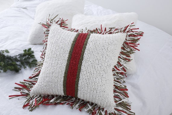 CHRISTMAS KNIT PILLOW Raffia Pillow Cover Red Green Christmas
