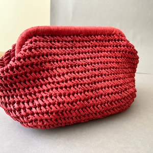 Clutch Mallorty, Bolso Mallorty Burdeos, Clutch de rafia burdeos, Clutch de paja de crochet Mallorty, Bolso de mano de rafia rojo, Bolso clutch de rafia