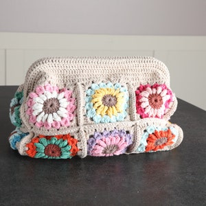 Crochet Women Clutch, Flower Crochet Clutch BAG, Granny Clutch Bag, Hand-Knitted Clutch, Crochet HandBag, Vintage Granny Clutch Bag, Gift