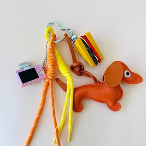 Orange Teckel Dog Bag Charm, Bag Keychain, Leather Purse Charm Dog, Leather Dachshund Keychain in Beige Pink Orange, Cute Pendant Charms