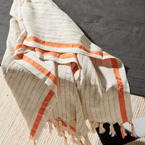 Serviette Peshtemal de corail en lin, nappe en lin, serviette en coton en lin à bande orange, serviette de bain turque, serviette de plage, couverture image 1