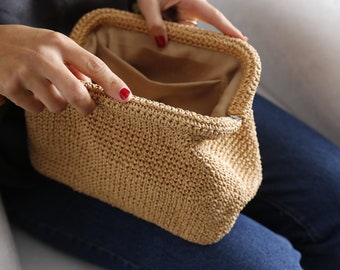 Borsa Mallory in rafia intrecciata: borsetta in paglia e rattan
