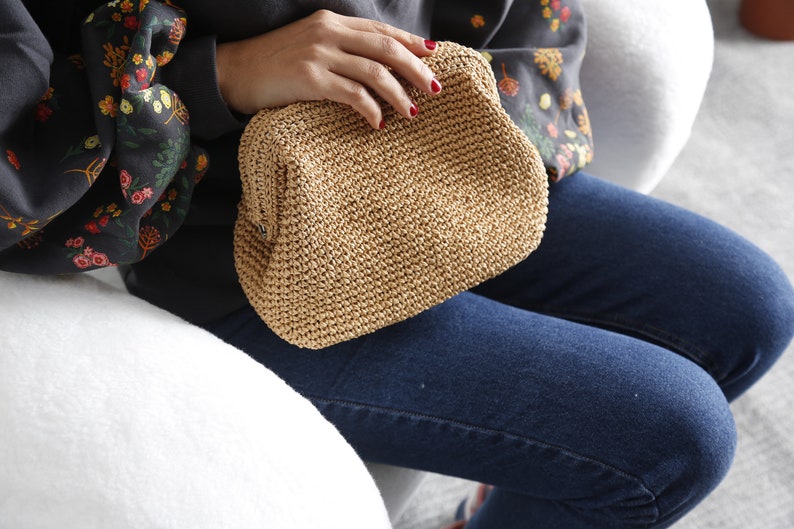 Straw Bag Clutch, MALLORY BAG, Raffia Bag Coach, Natural Hand-Knitted Clutch, Crochet Raffia Bag, Straw Clutch, Organic Clutch Bag image 8
