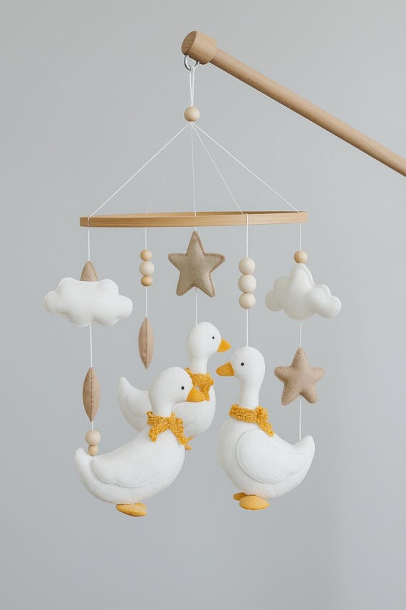 Music Box Mobile Crib Cheerful Cars Baby Room Accessory Mobile Nursery Felt Rabbit Sky Baby Girl Boy Mobile Hanging Star Neutral Mobile
