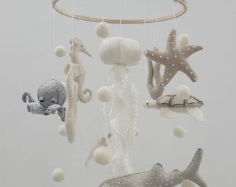 Felt Sea Creatures Baby Mobile: Cheerful Octopus, Handmade Nursery Decor