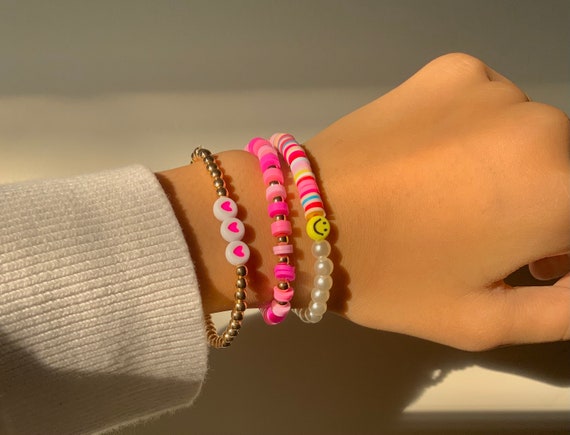 Preppy pink star bracelet