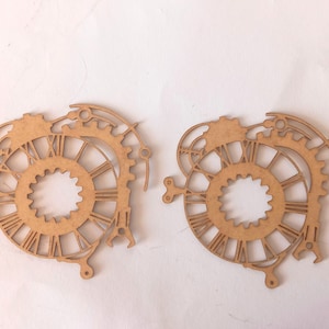 2 szt. MDF Steampunk Clock, Zegar z kołem zębatym, Płyta wiórowa, Cięcie laserowe, Dekoracyjna płyta wiórowa, Scrapiniec, Dakoornament, Technika mieszana