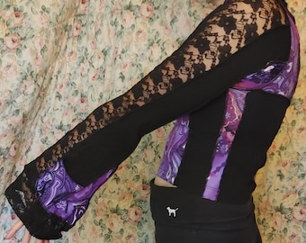 Camisa bohemia reciclada con parches y mangas largas acampanadas