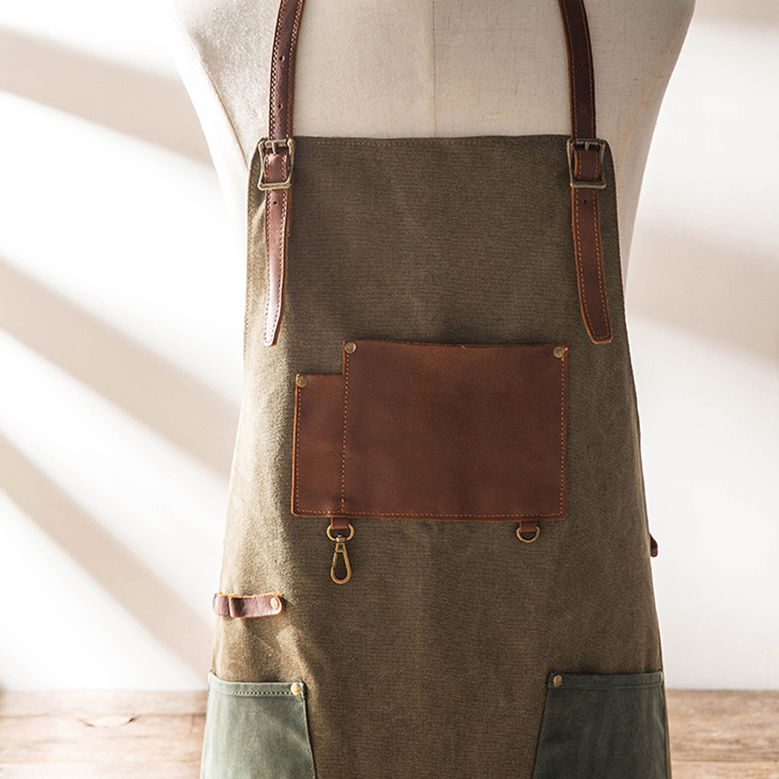 Green Work Aprons With Pockets/leather and Canvas Apron/two Color/gift