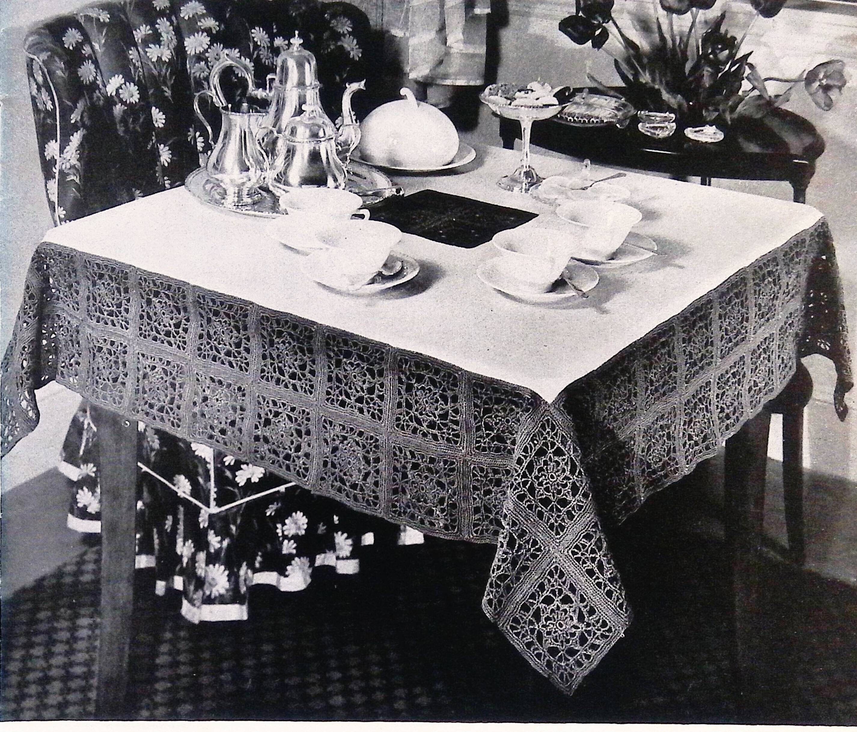 1930's Vintage Crochet Book Table Topics Tablecloths, Placemats ...