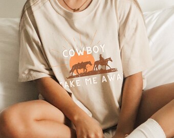 カウボーイTシャツ、オールドウェストオーバーサイズTシャツ、ウエスタンシャツ、レディースカントリーガールシャツ、カウガールアウトフィット、サウスウェストシャツ、デザートバイブスTシャツ、ウエスタングラフィックTシャツ