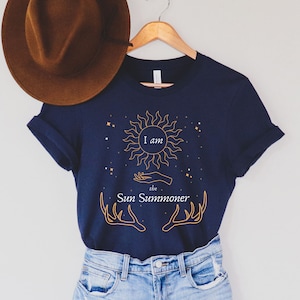 Sun Summoner Unisex T-Shirt | Alina Starkov Kaz Brekker The Darkling Mal Leigh Bardugo Gift For Readers Literature YA Fantasy Gifts Milo