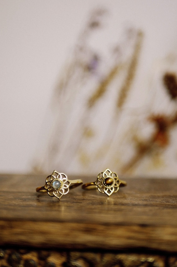 Boho Ring Mandalablume mit Edelstein • größenverstellbar • Schmuck • Geschenk • Ostern • Freundschaft •  Hippie • Indisch • Festival