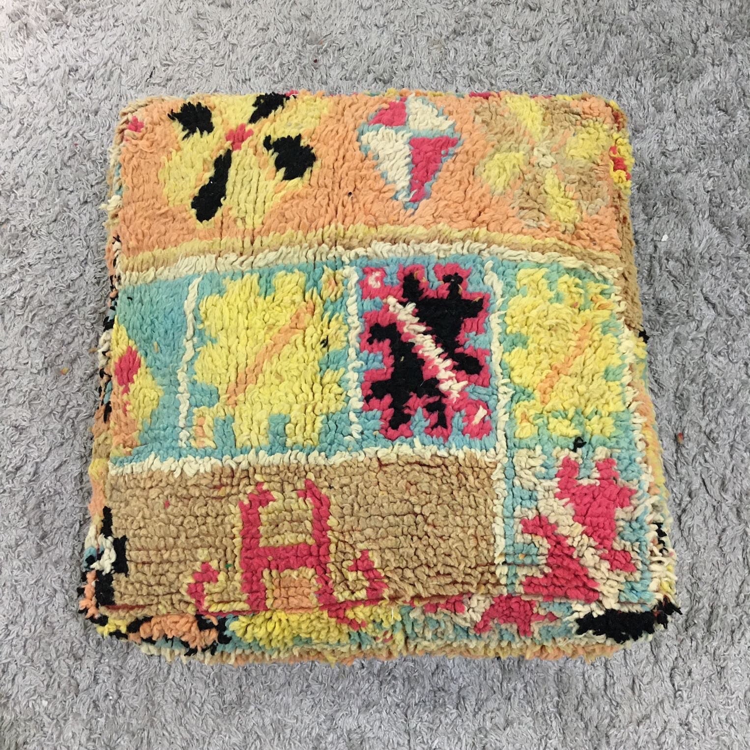 モロッコ フロアクッション 24x24 | ヴィンテージ ベルベル キリム