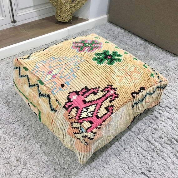 Vintage Pouf Kilim 24x24 | Moroccan Berber Floor Cushion Boujaad