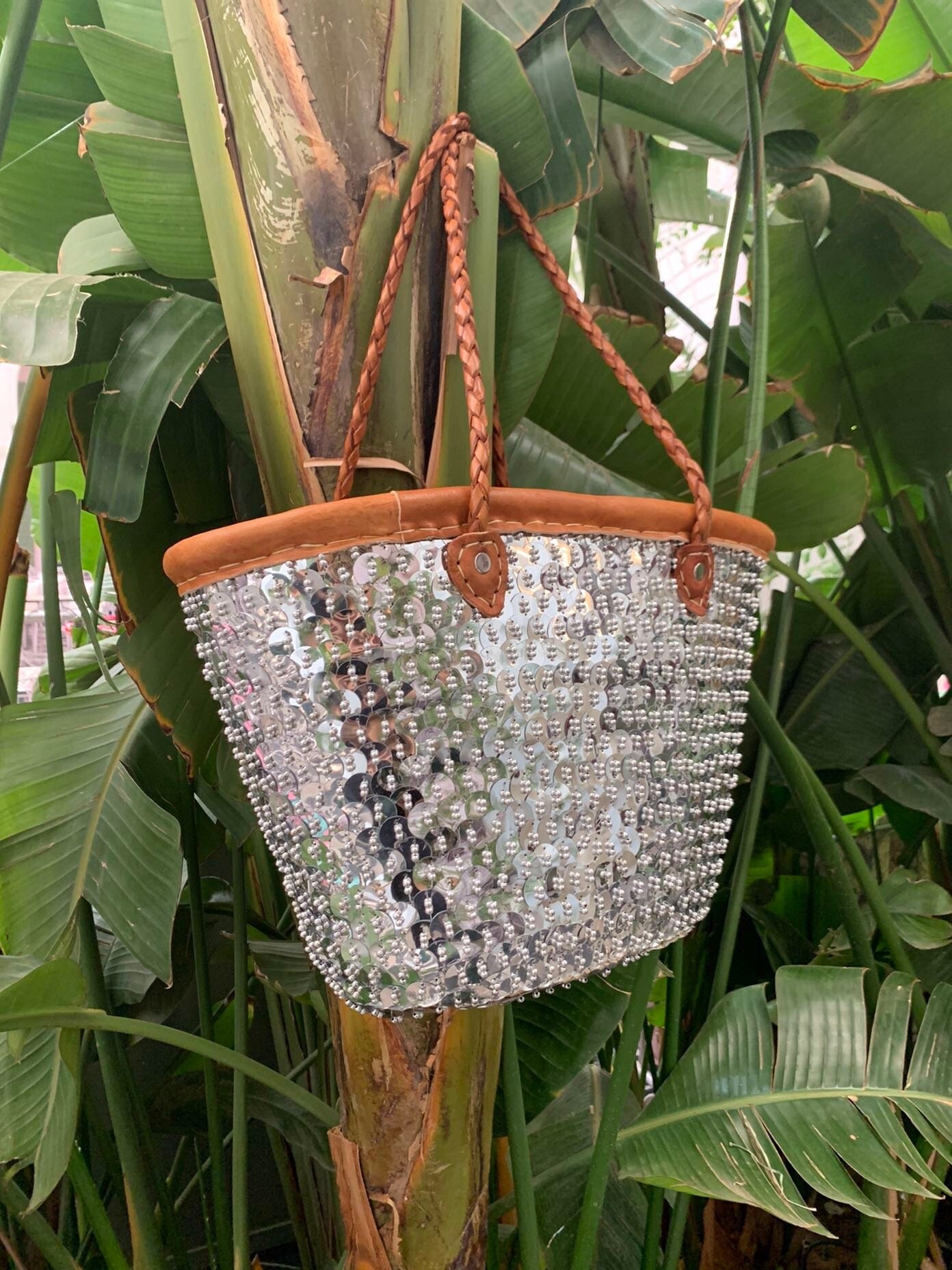 Panier en osier paillettes 100% fait main