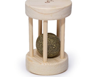 Catnip Roller XL - Handmade wooden cat toy with catnip