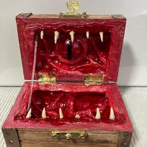 Mini Red Mimic Chest