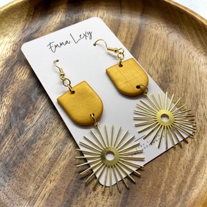 Clay Earrings / POLYMER CLAY Earrings / Golden Fan Brass Polymer clay Earrings / handmade / lightweight / statement earrings / sale / unique